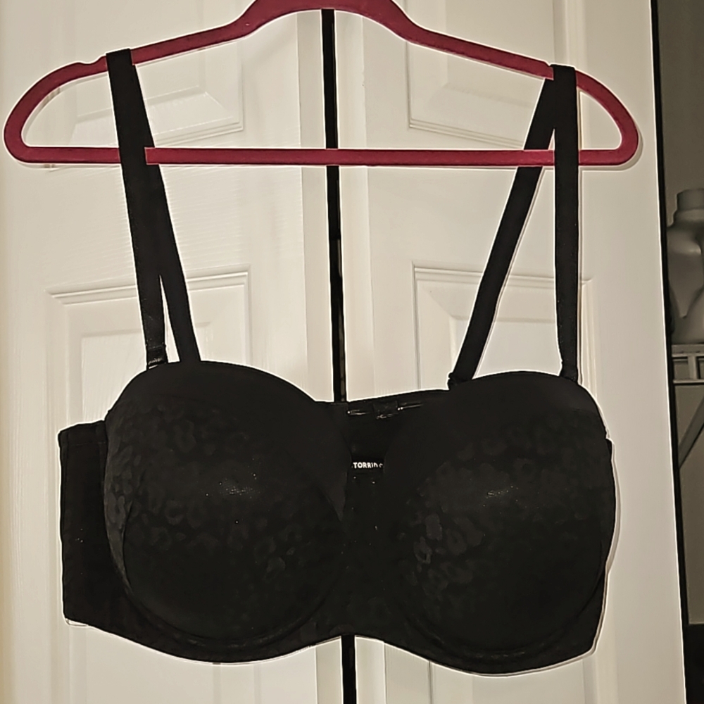 Animal print strapless push up bra